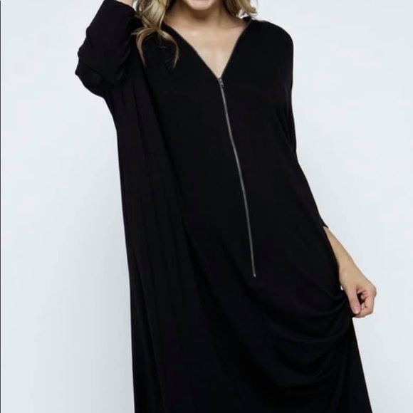 Black loose fit dress - Picture 2 of 2